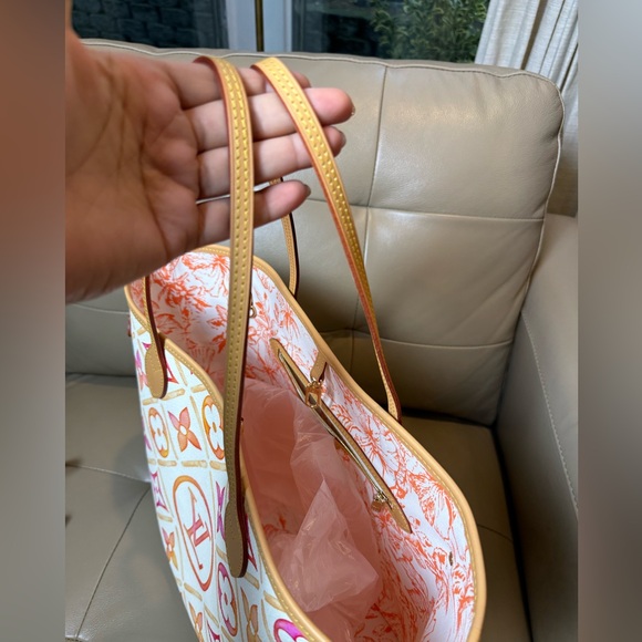 Sold ❌Louis Vuitton By the Pool Neverfull MM - Picture 5 of 9